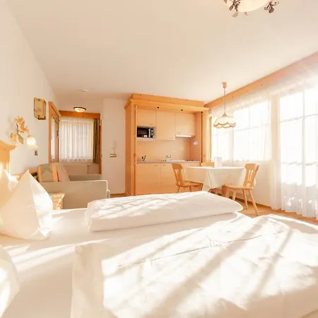 Hotel Grüne Laterne - Lanterna 3*