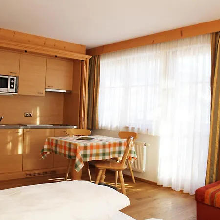 Hotel Grüne Laterne - Lanterna 3*